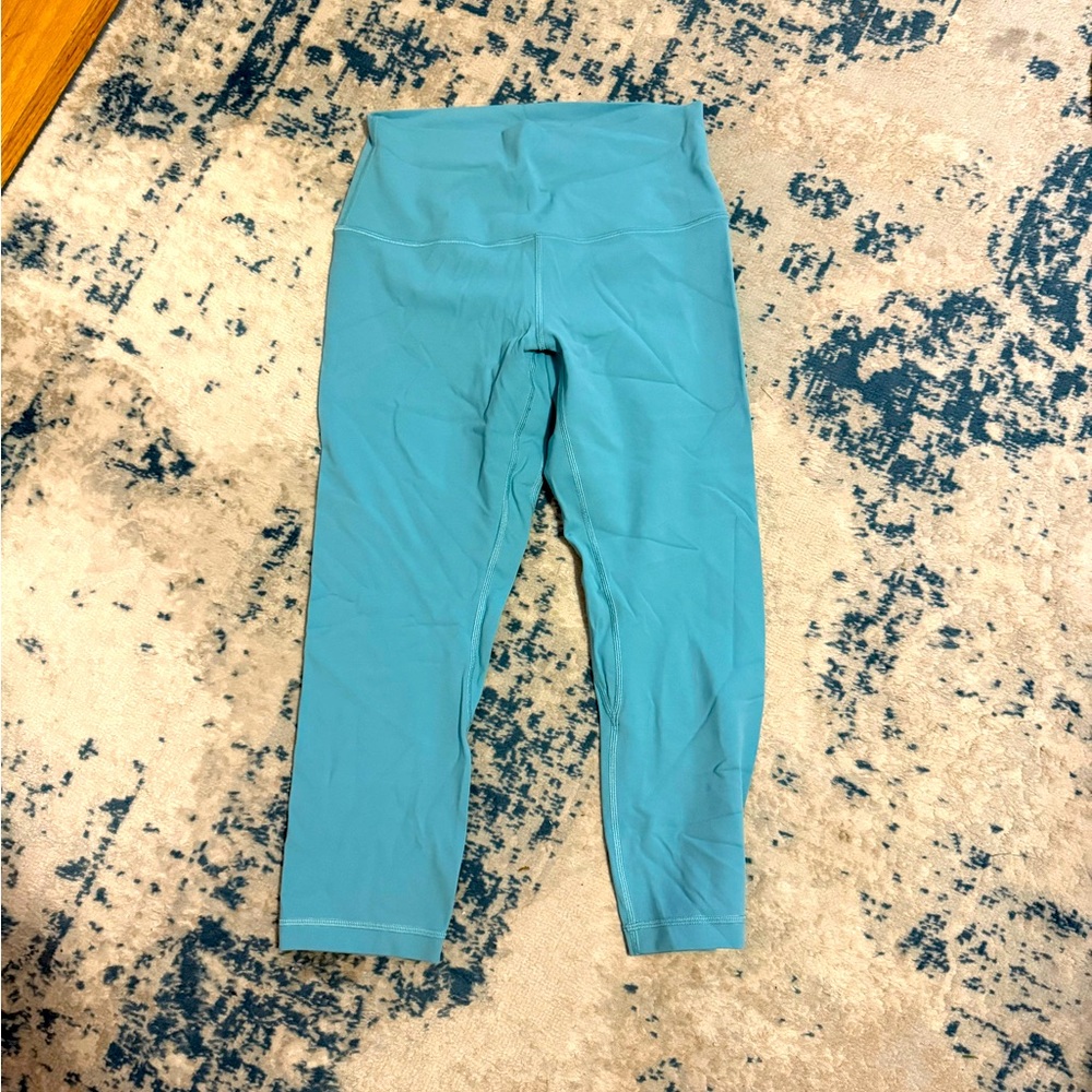 Lulu lemon align -21 inches 
Size 8